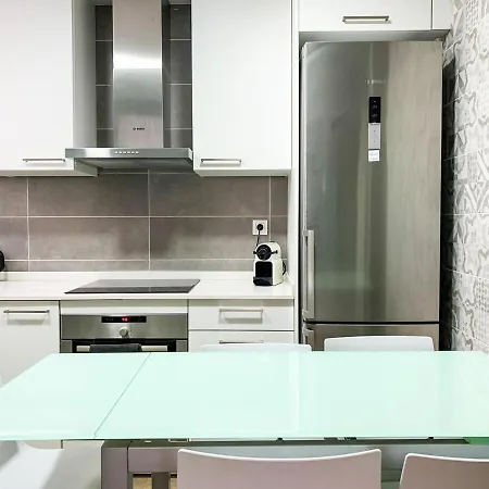 Perfección Al Lado De Caldea Apartamento
